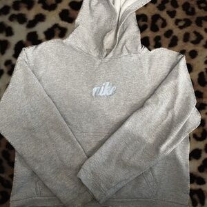 Vintage NIKE embroidered logo